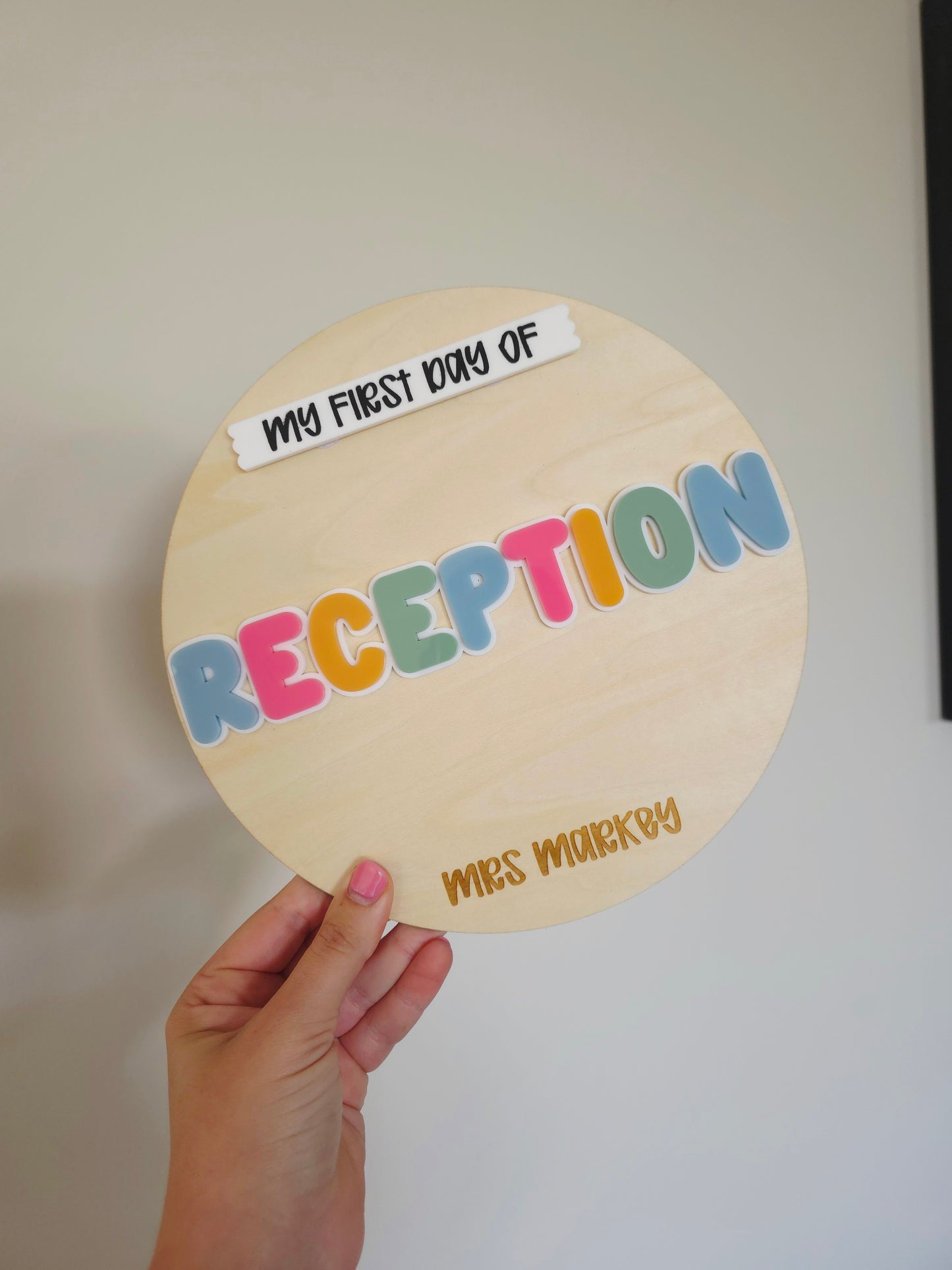 Round Interchangeable Classroom Sign for Teachers