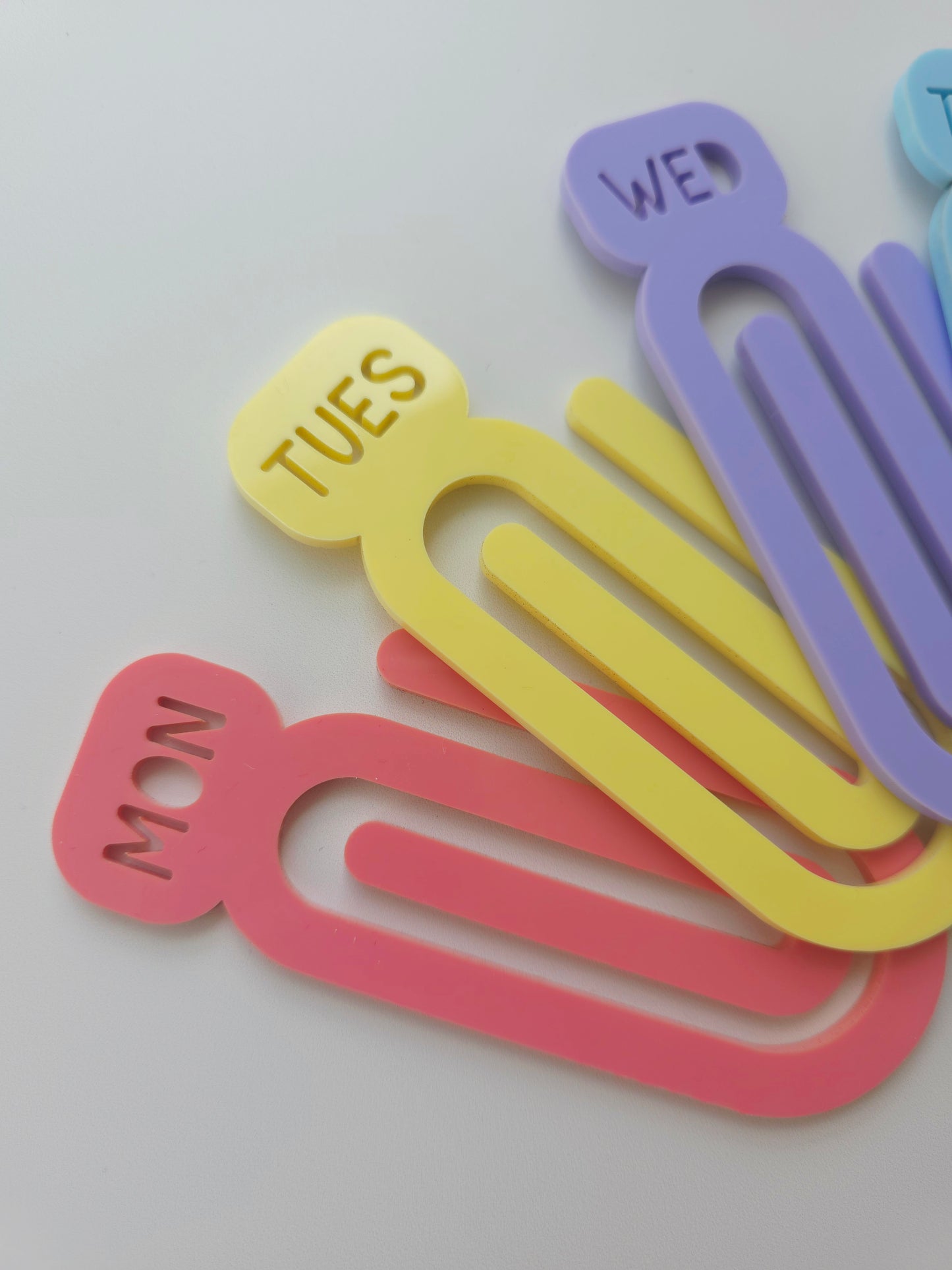 Jumbo Paperclips Days of the Week Set of 5