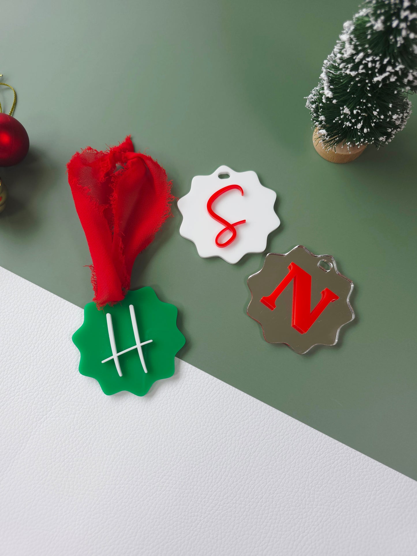 Wavey Acrylic Ornament Gift Tag