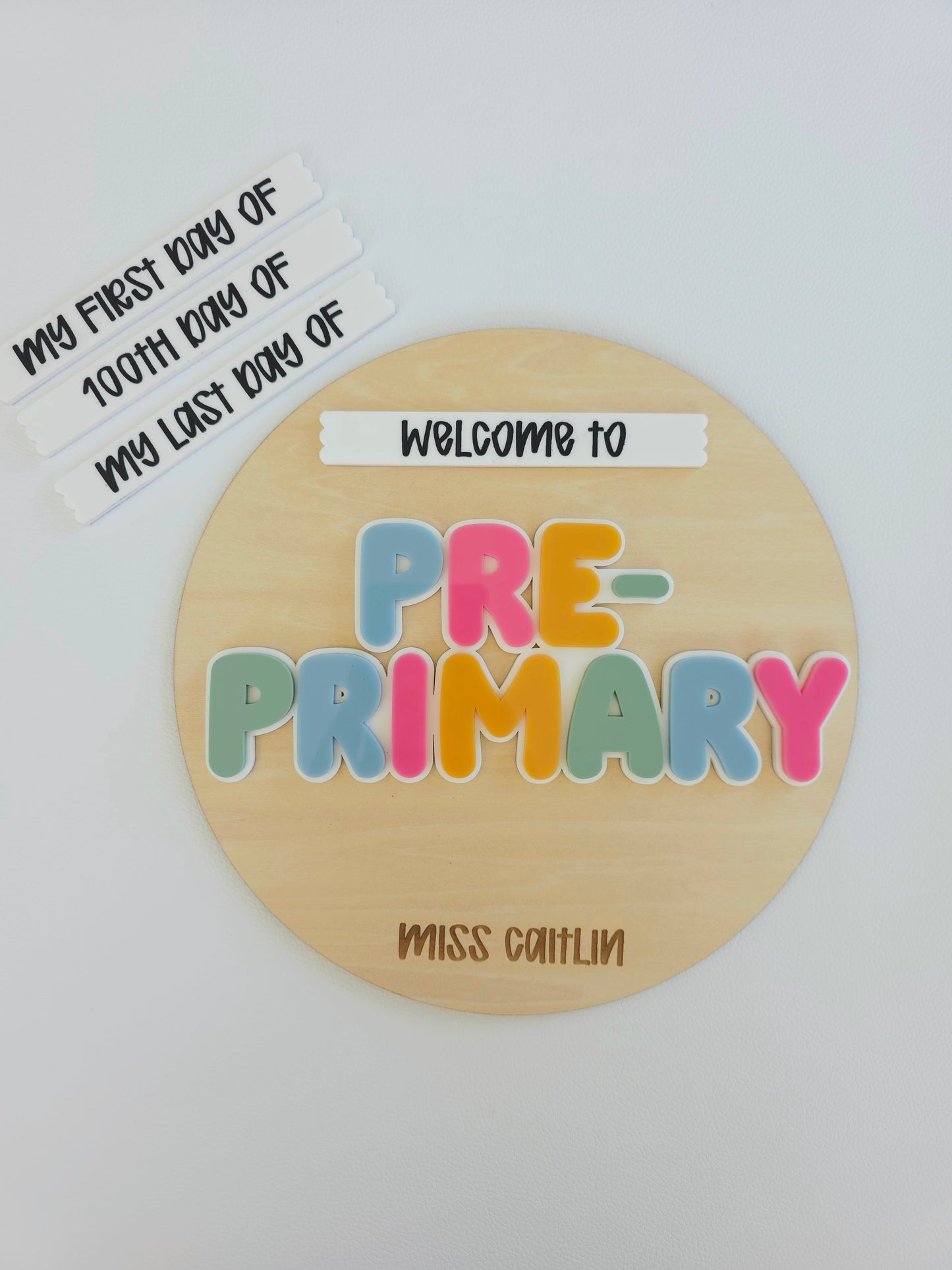 Round Interchangeable Classroom Sign for Teachers